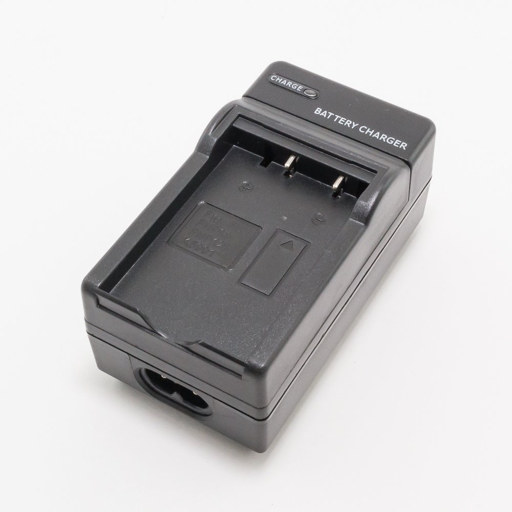 Купить зарядное устройство для фотоаппарата Panasonic SV-AV10-R