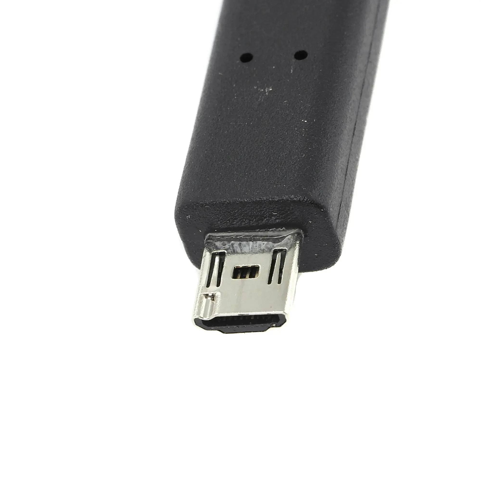 Автомобильная зарядка Acer A701 (18W) micro USB (2)