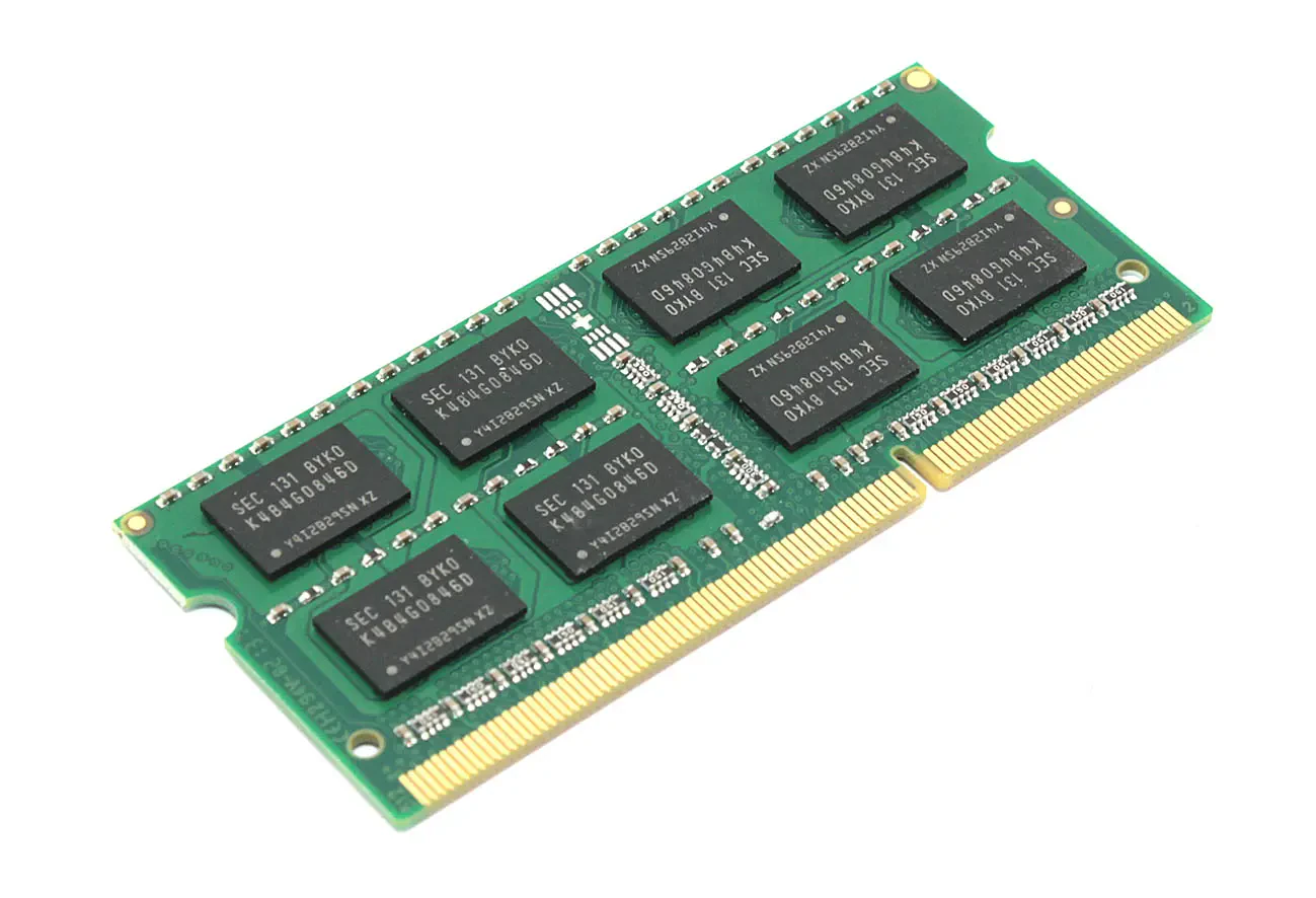 Модуль памяти Samsung SODIMM DDR3L 8ГБ 1333 MHz 1.35V (1)