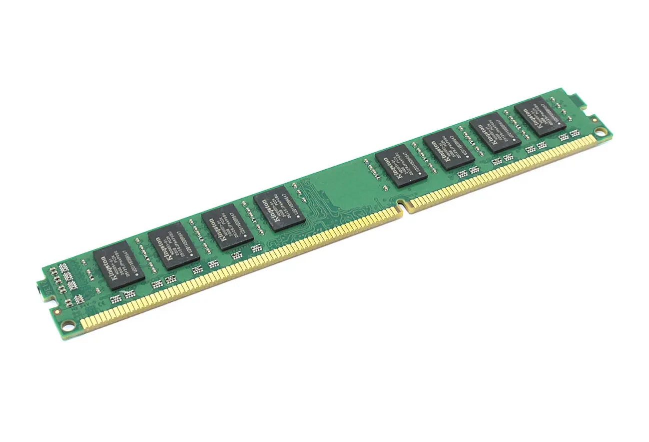 Модуль памяти Kingston DDR3 8ГБ 1866 MHz (1)